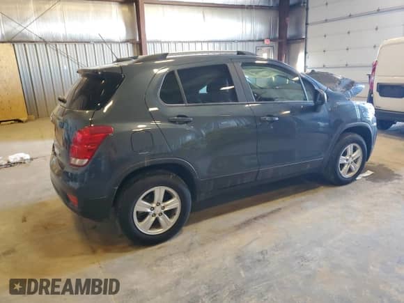 2022 Chevrolet Trax LT with VIN KL7CJPSM2NB568410, listed as a Copart auction lot 71859965 with 18,389 mi miles and Non repairable. Bid and sale history available at DreamBid. Image 3.