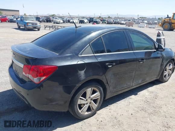 2014 Chevrolet Cruze Diesel with VIN 1G1P75SZ4E7274411, listed as a IAAI auction lot 42669435 with 132,659 mi miles and . Bid and sale history available at DreamBid. Image 4.