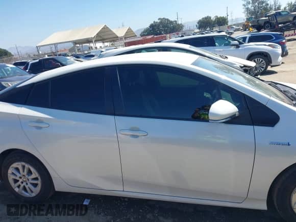 2017 Toyota Prius Two с VIN JTDKBRFU5H3037394, выставлен на аукционе IAAI как лот 43143552 с пробегом 108 509 миль миль и . История ставок и продаж доступна на DreamBid. Изображение 13.