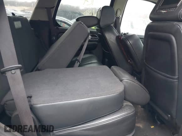 2012 Cadillac Escalade with VIN 1GYS4FEJ8CR179531, listed as a IAAI auction lot 41372511 with Not provided miles and . Bid and sale history available at DreamBid. Image 8.