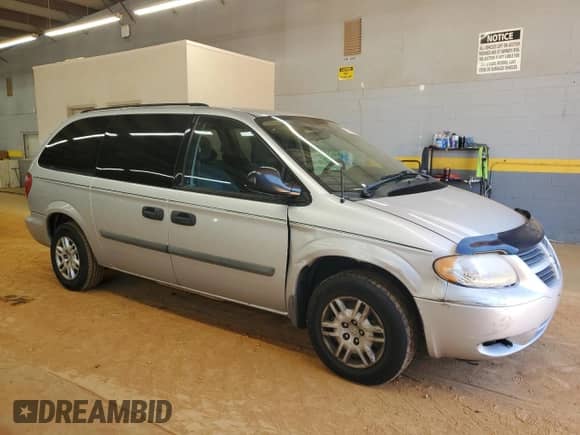2006 Dodge Grand Caravan SE с VIN 1D4GP24R66B641197, выставлен на аукционе Copart как лот 70462715 с пробегом 140 763 миль миль и Списание • Salvage title. История ставок и продаж доступна на DreamBid. Изображение 4.