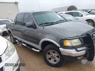 2002 Ford F-150 XLT с VIN 1FTRW08L72KB74336, выставлен на аукционе IAAI как лот 43516085 с пробегом Не указан миль и . История ставок и продаж доступна на DreamBid. Изображение 1.