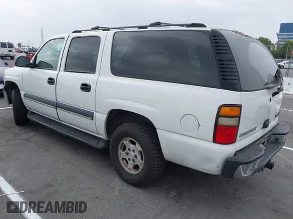 2004 Chevrolet Suburban LT z VIN 3GNEC16T64G184065, wystawiony jako IAAI lot #42582895 z przebiegiem Nie podano mil oraz . Historia ofert i sprzedaży dostępna na DreamBid. Obrazek 3.