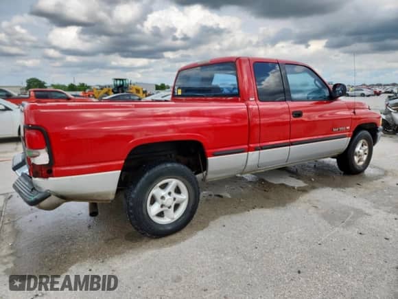 1999 Dodge 1500 z VIN 1B7HC13Y4XJ508316, wystawiony jako Copart lot #58069335 z przebiegiem 277 803 mil mil oraz Szkoda całkowita • Salvage title. Historia ofert i sprzedaży dostępna na DreamBid. Obrazek 3.
