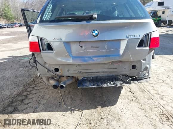 2010 BMW 5 Series 535i xDrive с VIN WBAPT7C59AC237959, выставлен на аукционе IAAI как лот 41905229 с пробегом 132 107 миль миль и . История ставок и продаж доступна на DreamBid. Изображение 6.