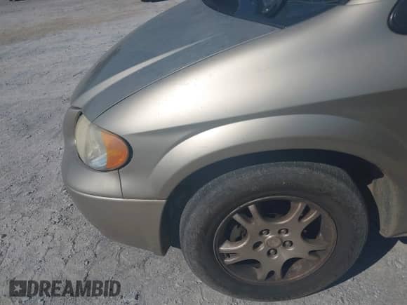 2004 Dodge Caravan SXT with VIN 2D4GP44L84R533458, listed as a IAAI auction lot 43257461 with 307,851 mi miles and . Bid and sale history available at DreamBid. Image 6.