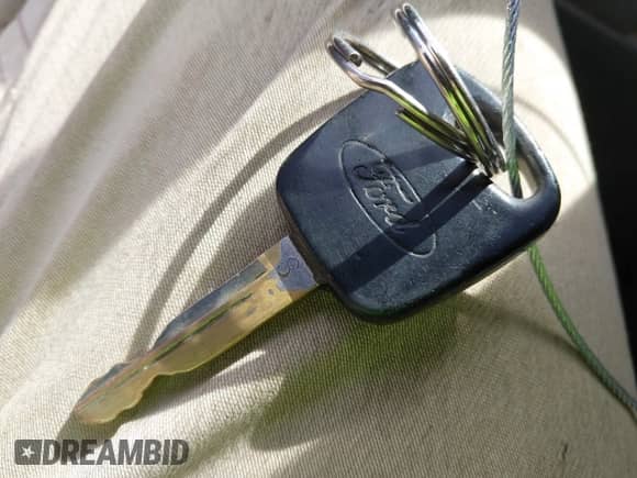 2002 Ford F-150 XLT с VIN 1FTRW08L92KE32145, выставлен на аукционе IAAI как лот 43042772 с пробегом Не указан миль и . История ставок и продаж доступна на DreamBid. Изображение 11.