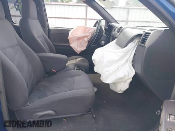 2005 Chevrolet Colorado Z71 z VIN 1GCDT196358220988, wystawiony jako IAAI lot #42539025 z przebiegiem 164 693 mil mil oraz . Historia ofert i sprzedaży dostępna na DreamBid. Obrazek 5.