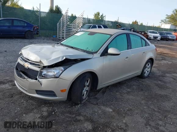 2014 Chevrolet Cruze 1LT с VIN 1G1PC5SB7E7396341, выставлен на аукционе IAAI как лот 43168912 с пробегом 67 187 миль миль и . История ставок и продаж доступна на DreamBid. Изображение 17.