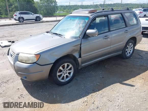 2006 Subaru Forester X with VIN JF1SG656X6H706543, listed as a IAAI auction lot 42383991 with 217,476 mi miles and . Bid and sale history available at DreamBid. Image 2.