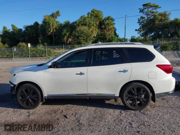 2017 Nissan Pathfinder S with VIN 5N1DR2MM7HC670876, listed as a IAAI auction lot 43405296 with 111,819 mi miles and . Bid and sale history available at DreamBid. Image 15.