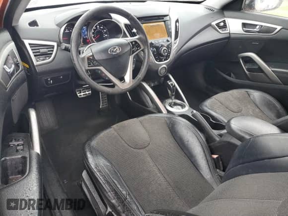 2012 Hyundai Veloster w/Gray Int z VIN KMHTC6AD9CU029014, wystawiony jako Copart lot #86150035 z przebiegiem 112 162 mil mil oraz Szkoda całkowita • Salvage title. Historia ofert i sprzedaży dostępna na DreamBid. Obrazek 8.