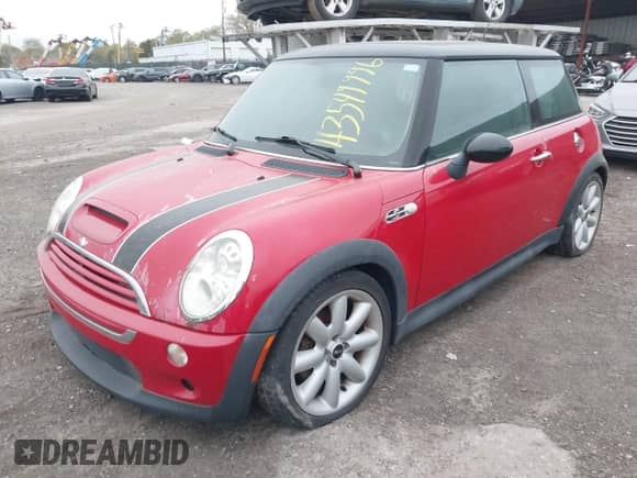 2006 MINI Hardtop S с VIN WMWRE33506TN26893, выставлен на аукционе IAAI как лот 43549996 с пробегом 122 673 миль миль и . История ставок и продаж доступна на DreamBid. Изображение 2.