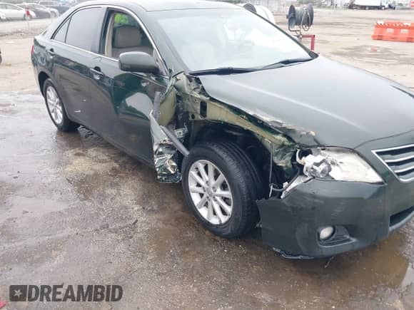 2011 Toyota Camry XLE with VIN 4T1BK3EK1BU617817, listed as a IAAI auction lot 43308171 with 185,834 mi miles and . Bid and sale history available at DreamBid. Image 6.