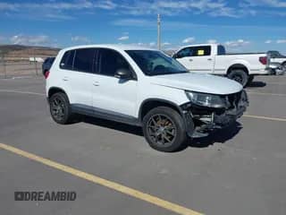 2014 Volkswagen Tiguan S с VIN WVGAV3AX0EW554013, выставлен на аукционе IAAI как лот 43426029 с пробегом 122 127 миль миль и . История ставок и продаж доступна на DreamBid. Изображение 1.
