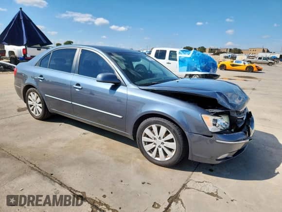 2009 Hyundai Sonata Limited с VIN 5NPEU46F59H463670, выставлен на аукционе Copart как лот 83994825 с пробегом 229 922 миль миль и Списание • Salvage title. История ставок и продаж доступна на DreamBid. Изображение 4.