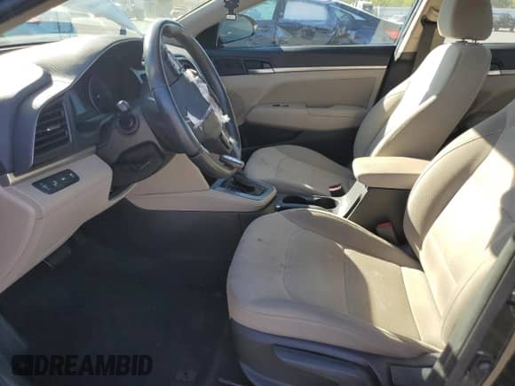 2020 Hyundai Elantra SEL с VIN 5NPD84LF8LH621432, выставлен на аукционе Copart как лот 82239835 с пробегом 34 972 миль миль и Списание • Salvage title. История ставок и продаж доступна на DreamBid. Изображение 7.