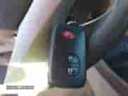 2015 Toyota Prius Two z VIN JTDKN3DU6F1992270, wystawiony jako IAAI lot #43478917 z przebiegiem 303 194 mil mil oraz . Historia ofert i sprzedaży dostępna na DreamBid. Obrazek 11.