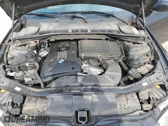 2011 BMW 3 Series 335is с VIN WBADX1C53BE570264, выставлен на аукционе Copart как лот 68526265 с пробегом 151 665 миль миль и Чистый • Clean title. История ставок и продаж доступна на DreamBid. Изображение 11.