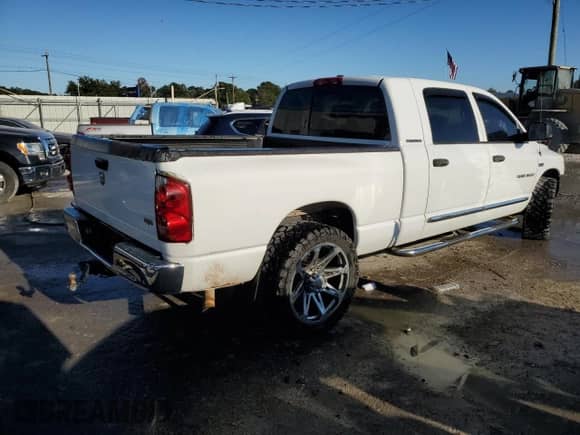 2007 Dodge 1500 SLT z VIN 3D7KR19DX7G751922, wystawiony jako Copart lot #76756934 z przebiegiem 145 115 mil mil oraz Szkoda całkowita • Salvage title. Historia ofert i sprzedaży dostępna na DreamBid. Obrazek 3.