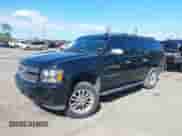 2008 Chevrolet Suburban 3LT with VIN 3GNFC160X8G170508, listed as a IAAI auction lot 40632728 with 218,237 mi miles and . Bid and sale history available at DreamBid. Image 16.