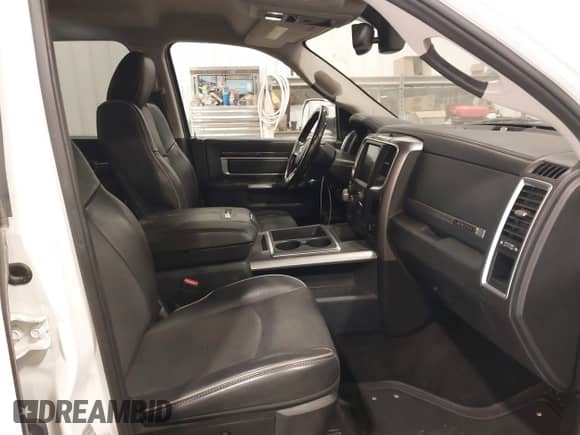 2015 Ram 1500 Laramie Longhorn с VIN 1C6RR7PM2FS516850, выставлен на аукционе IAAI как лот 41466650 с пробегом 166 405 миль миль и . История ставок и продаж доступна на DreamBid. Изображение 5.