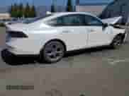 2024 Honda Accord EX z VIN 1HGCY1F33RA025710, wystawiony jako Copart lot #69988545 z przebiegiem 37 849 mil mil oraz Szkoda całkowita • Salvage title. Historia ofert i sprzedaży dostępna na DreamBid. Obrazek 3.