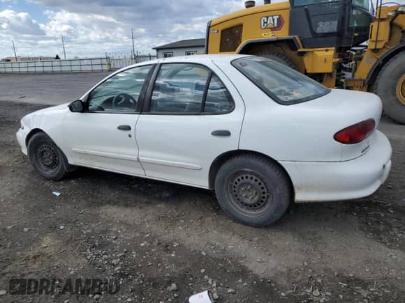 1998 Chevrolet Cavalier z VIN 1G1JC524XW7118266, wystawiony jako Copart lot #55081905 z przebiegiem 127 877 mil mil oraz Szkoda całkowita • Salvage title. Historia ofert i sprzedaży dostępna na DreamBid. Obrazek 2.