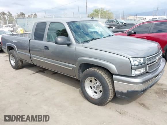 2006 Chevrolet Silverado 1500 Work Truck с VIN 1GCEK19T76E163792, выставлен на аукционе IAAI как лот 43242900 с пробегом 186 804 миль миль и . История ставок и продаж доступна на DreamBid. Изображение 1.