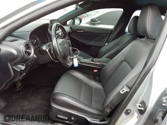 2022 Lexus IS 300 z VIN JTHAA1D26N5119540, wystawiony jako Copart lot #64757845 z przebiegiem 49 182 mil mil oraz Szkoda całkowita • Salvage title. Historia ofert i sprzedaży dostępna na DreamBid. Obrazek 7.