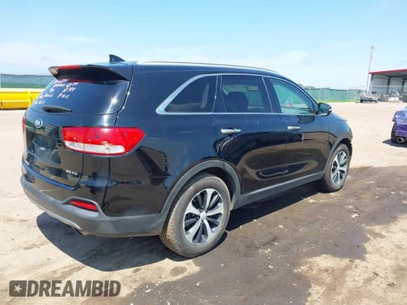 2016 Kia Sorento EX с VIN 5XYPH4A57GG107205, выставлен на аукционе IAAI как лот 42618808 с пробегом 82 307 миль миль и . История ставок и продаж доступна на DreamBid. Изображение 4.