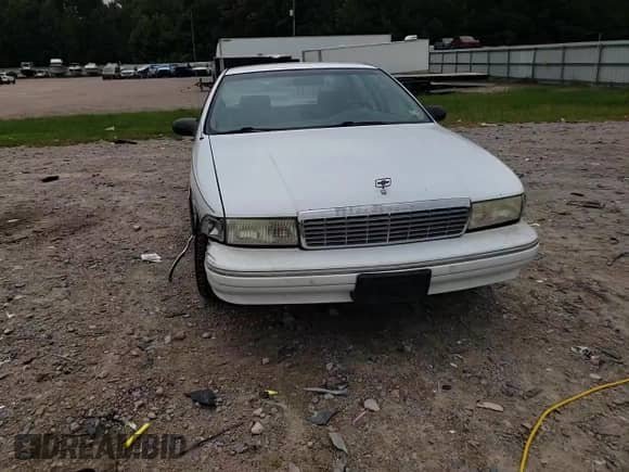 1995 Chevrolet Caprice с VIN 1G1BL52W4SR114380, выставлен на аукционе Copart как лот 69773865 с пробегом 200 606 миль миль и Списание • Salvage title. История ставок и продаж доступна на DreamBid. Изображение 13.