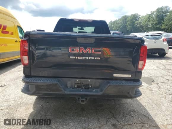 2019 GMC Sierra 1500 Elevation with VIN 1GTR8CED6KZ245655, listed as a Copart auction lot 62479985 with 121,235 mi miles and Clean title. Bid and sale history available at DreamBid. Image 6.