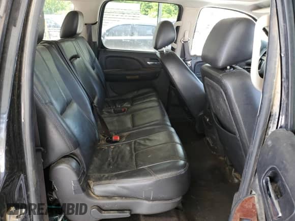 2014 Chevrolet Suburban LT with VIN 1GNSCJE09ER199168, listed as a Copart auction lot 56542765 with 260,636 mi miles and Clean title. Bid and sale history available at DreamBid. Image 11.