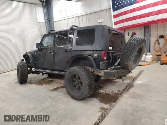 2007 Jeep Wrangler Unlimited Rubicon with VIN 1J4GA69187L174895, listed as a Copart auction lot 69626215 with Not provided miles and Clean title. Bid and sale history available at DreamBid. Image 2.