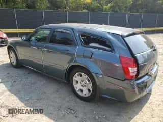 2005 Dodge Magnum SE with VIN 2D8FV48T15H534064, listed as a Copart auction lot 69132174 with 201,441 mi miles and Salvage title. Bid and sale history available at DreamBid. Image 2.