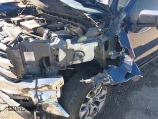 2019 Chevrolet Silverado 1500 LT z VIN 3GCUYDED2KG197636, wystawiony jako IAAI lot #43175597 z przebiegiem 102 868 mil mil oraz . Historia ofert i sprzedaży dostępna na DreamBid. Obrazek 6.