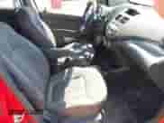 2013 Chevrolet Spark LS с VIN KL8CB6S9XDC617862, выставлен на аукционе IAAI как лот 42790850 с пробегом 92 961 миль миль и . История ставок и продаж доступна на DreamBid. Изображение 5.
