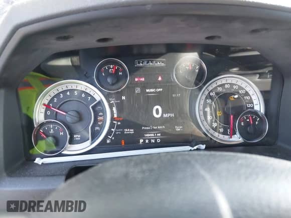 2019 Ram 1500 Big Horn z VIN 1C6RR7TT5KS658729, wystawiony jako IAAI lot #43459370 z przebiegiem 145 435 mil mil oraz . Historia ofert i sprzedaży dostępna na DreamBid. Obrazek 7.