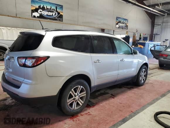 2016 Chevrolet Traverse LT z VIN 1GNKVHKD7GJ324342, wystawiony jako Copart lot #82656765 z przebiegiem 81 121 mil mil oraz Czysty tytuł • Clean title. Historia ofert i sprzedaży dostępna na DreamBid. Obrazek 3.