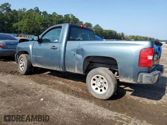 2007 Chevrolet Silverado 1500 Work Truck with VIN 1GCEC14X87Z647892, listed as a Copart auction lot 68343705 with 97,950 mi miles and Salvage title. Bid and sale history available at DreamBid. Image 2.