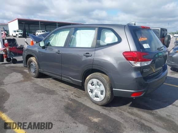 2022 Subaru Forester z VIN JF2SKAAC3NH503999, wystawiony jako IAAI lot #42373622 z przebiegiem 18 430 mil mil oraz . Historia ofert i sprzedaży dostępna na DreamBid. Obrazek 3.