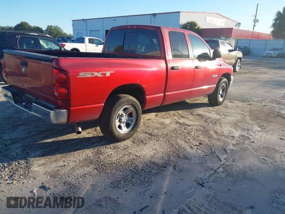 2008 Dodge 1500 ST with VIN 1D7HA18K18J206516, listed as a IAAI auction lot 43589284 with 195,589 mi miles and . Bid and sale history available at DreamBid. Image 4.
