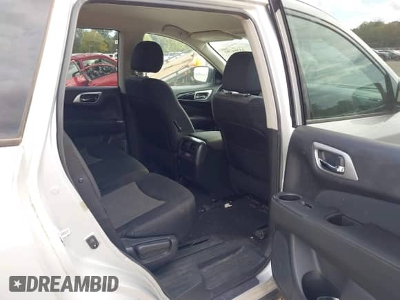 2017 Nissan Pathfinder SV with VIN 5N1DR2MM2HC651491, listed as a IAAI auction lot 43394781 with 168,950 mi miles and . Bid and sale history available at DreamBid. Image 8.