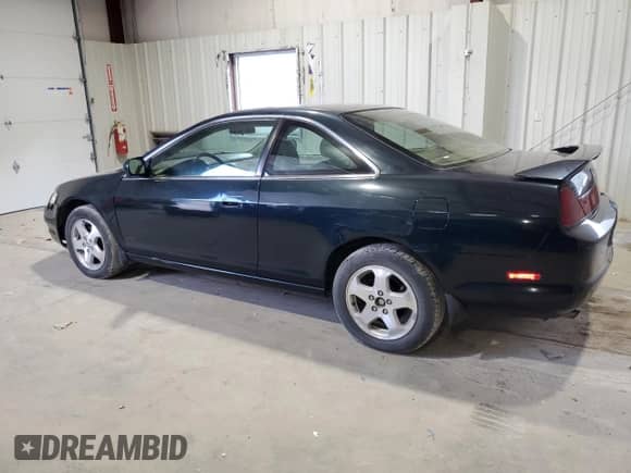 2000 Honda Accord EX with VIN 1HGCG2250YA009625, listed as a Copart auction lot 70960105 with 254,172 mi miles and Clean title. Bid and sale history available at DreamBid. Image 2.