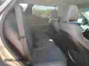 2015 Hyundai Santa Fe z VIN 5XYZU3LB5FG284321, wystawiony jako Copart lot #86295125 z przebiegiem 106 640 mil mil oraz Szkoda całkowita • Salvage title. Historia ofert i sprzedaży dostępna na DreamBid. Obrazek 11.