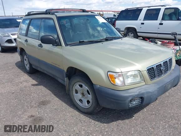 2002 Subaru Forester L with VIN JF1SF63552H740252, listed as a IAAI auction lot 43160914 with 156,449 mi miles and . Bid and sale history available at DreamBid. Image 6.