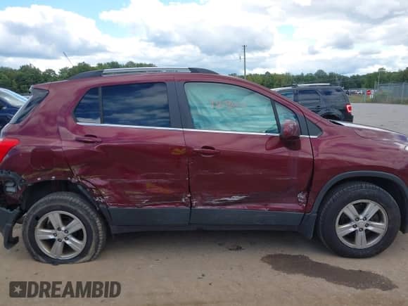 2016 Chevrolet Trax LT с VIN 3GNCJPSB6GL217462, выставлен на аукционе IAAI как лот 43103400 с пробегом 82 987 миль миль и . История ставок и продаж доступна на DreamBid. Изображение 6.