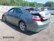 2008 Toyota Camry LE z VIN 4T1BE46K68U736225, wystawiony jako IAAI lot #42744320 z przebiegiem 192 242 mil mil oraz . Historia ofert i sprzedaży dostępna na DreamBid. Obrazek 3.