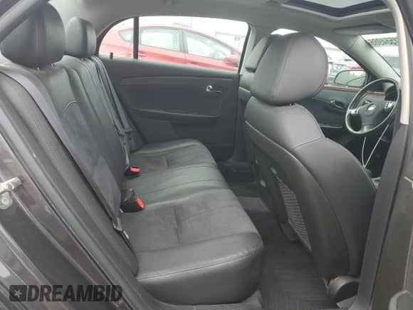 2012 Chevrolet Malibu 2LT z VIN 1G1ZD5E03CF311949, wystawiony jako Copart lot #81554985 z przebiegiem 93 770 mil mil oraz Szkoda całkowita • Salvage title. Historia ofert i sprzedaży dostępna na DreamBid. Obrazek 10.